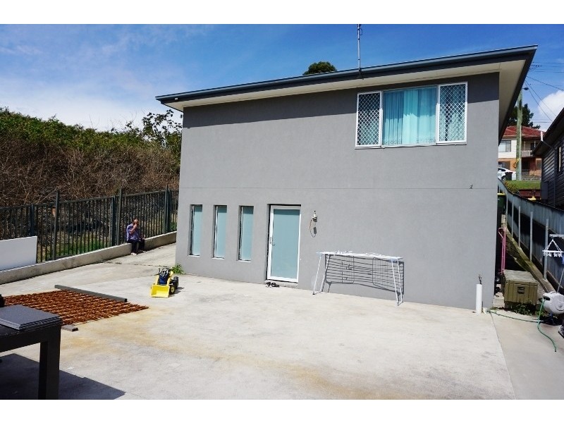 2 Mcgovern Street, Cringila NSW 2502