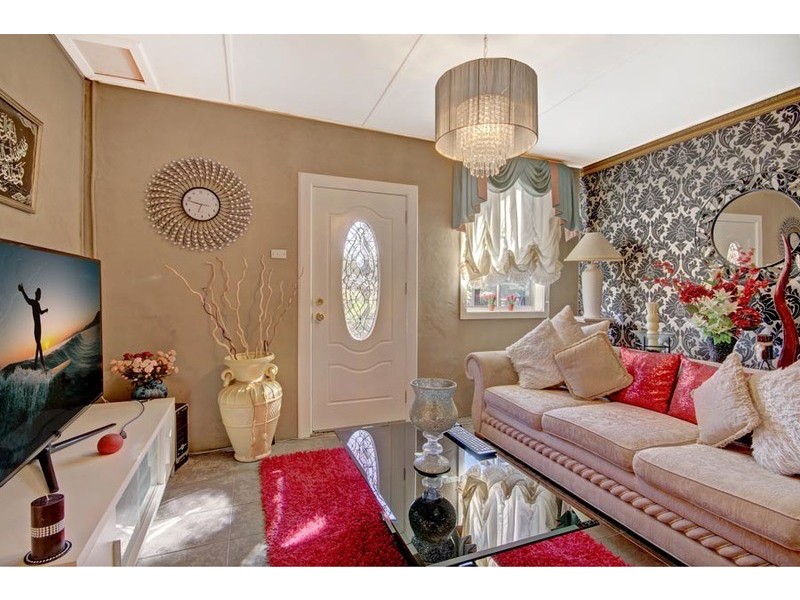 136a Lake Avenue, Cringila NSW 2502