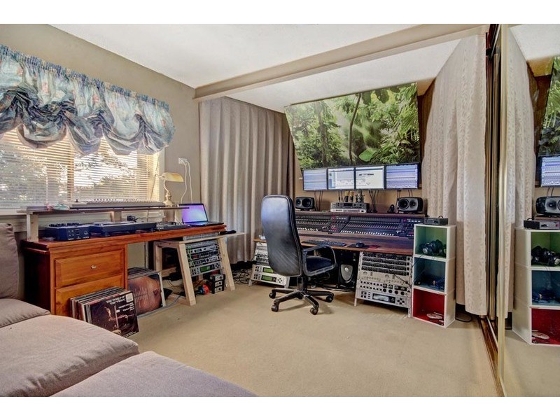 136a Lake Avenue, Cringila NSW 2502