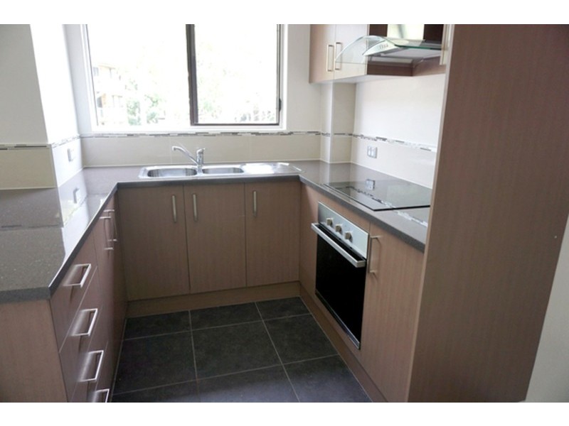 10/2-4 Hindmarsh Avenue, North Wollongong NSW 2500