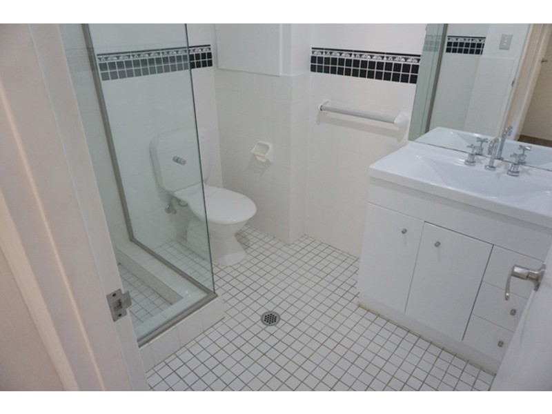 10/2-4 Hindmarsh Avenue, North Wollongong NSW 2500