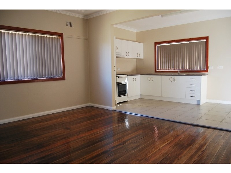 18 Chapman Street, Fairy Meadow NSW 2519