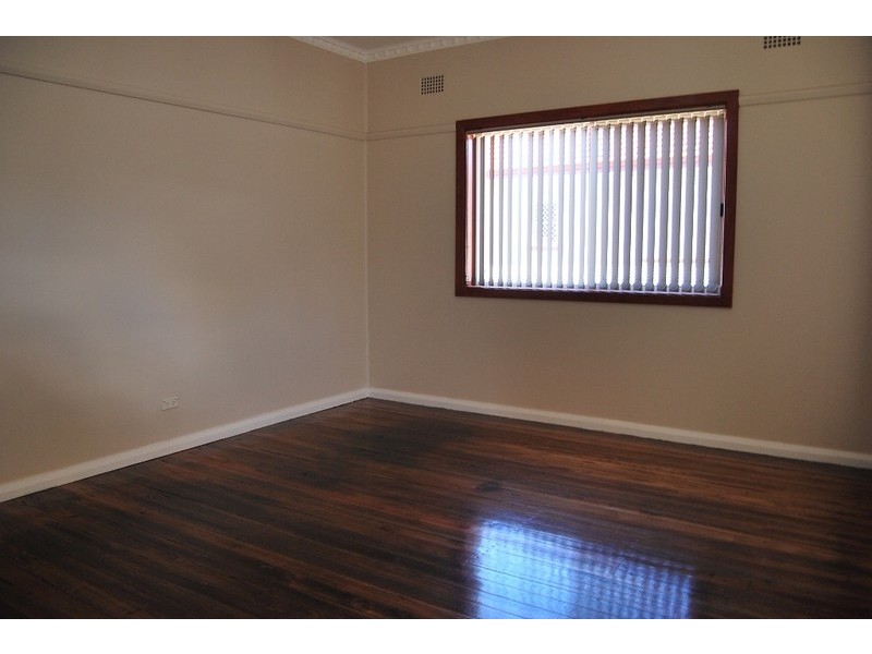 18 Chapman Street, Fairy Meadow NSW 2519