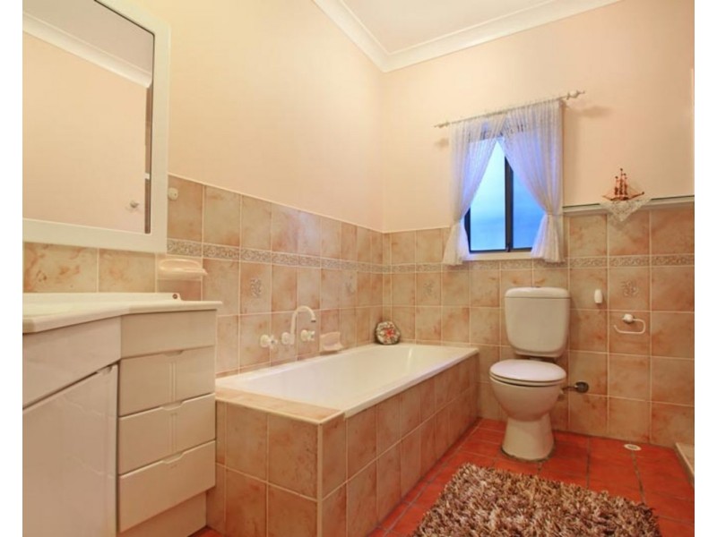 18 Cowper Street, Fairy Meadow NSW 2519