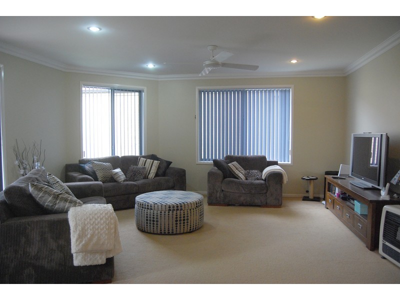 4 Laurel Close, Woonona NSW 2517