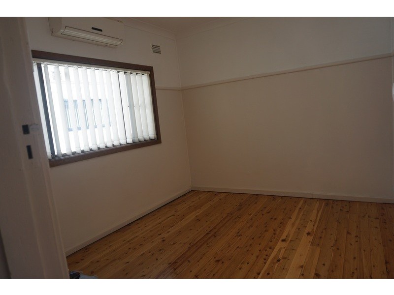 54 Lakeview Parade, Primbee NSW 2502