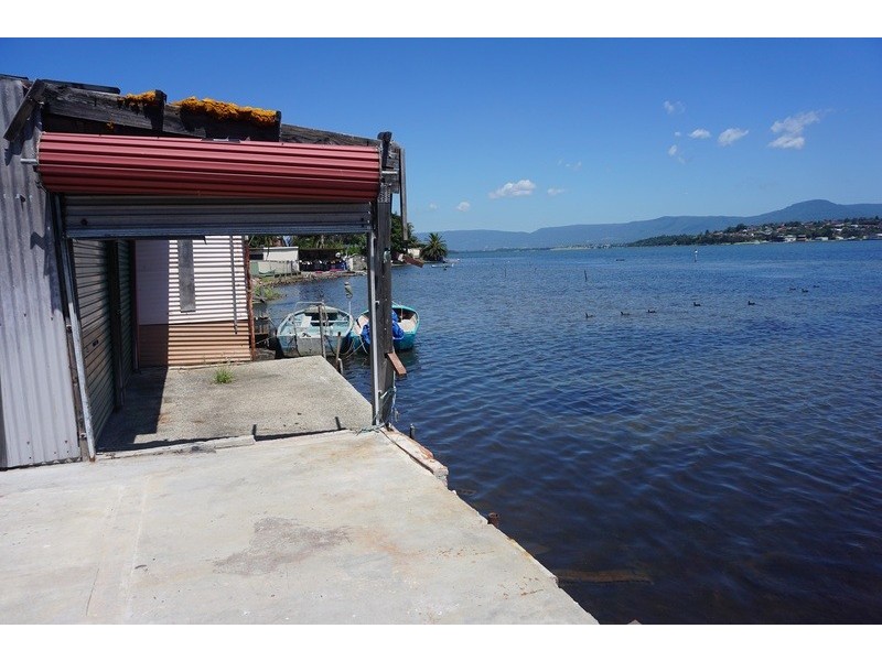 54 Lakeview Parade, Primbee NSW 2502