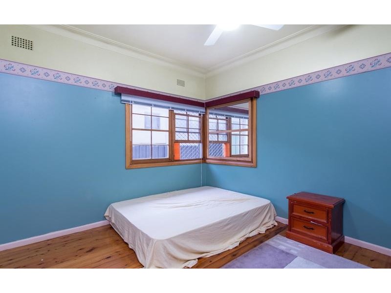 25 Turner Esplanade, East Corrimal NSW 2518