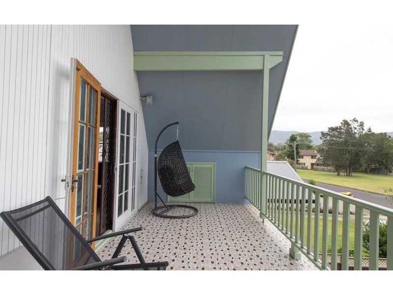 25 Turner Esplanade, East Corrimal NSW 2518