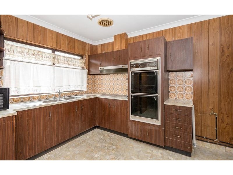 142 Lake Avenue, Cringila NSW 2502