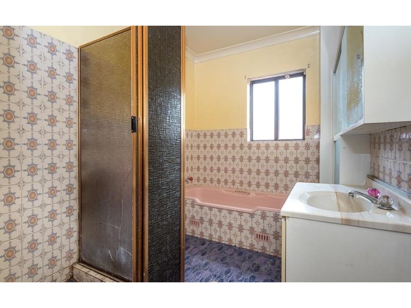 142 Lake Avenue, Cringila NSW 2502