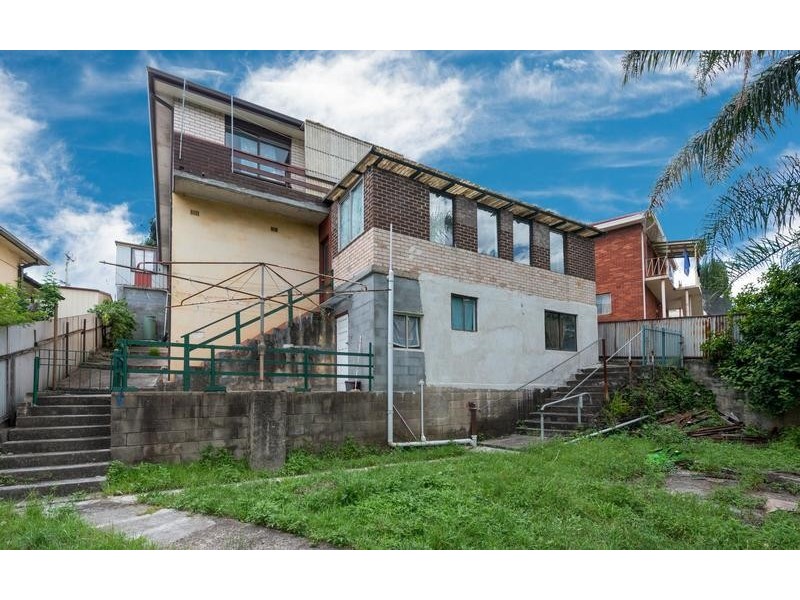 142 Lake Avenue, Cringila NSW 2502