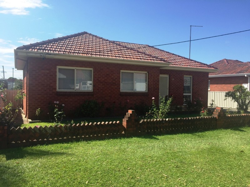 27 Cambridge Street, Fairy Meadow NSW 2519