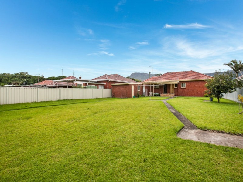 27 Cambridge Street, Fairy Meadow NSW 2519