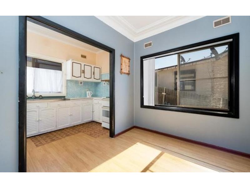 1/15 McGovern Street, Cringila NSW 2502