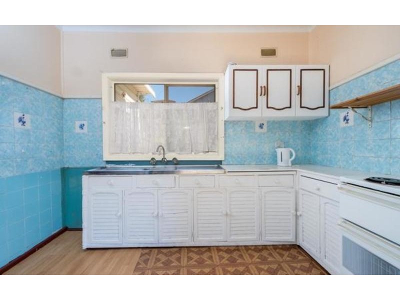 1/15 McGovern Street, Cringila NSW 2502