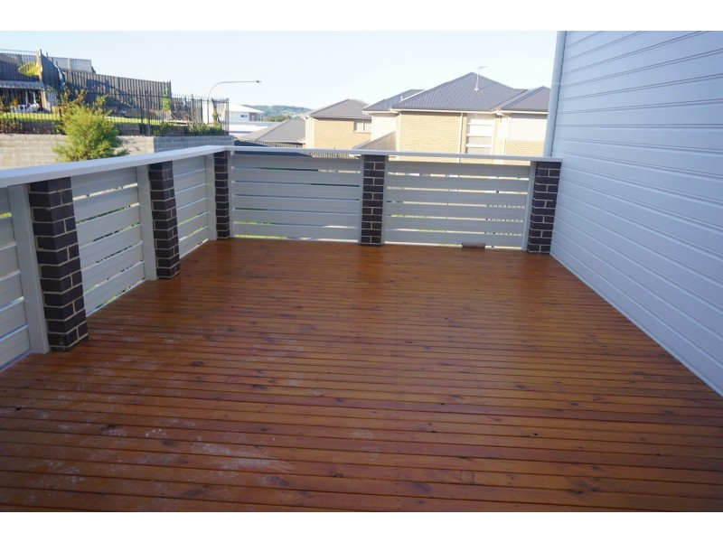 25 Brooks Terrace, Kanahooka NSW 2530