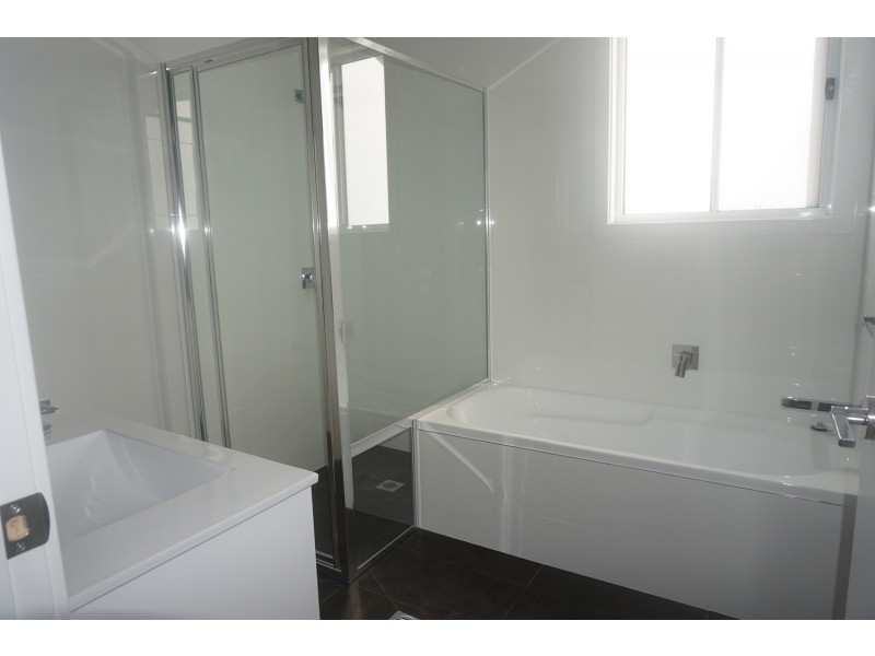 25 Brooks Terrace, Kanahooka NSW 2530