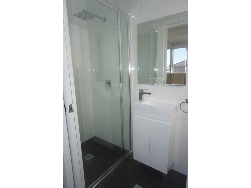 25 Brooks Terrace, Kanahooka NSW 2530