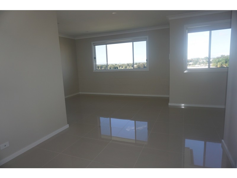 25 Brooks Terrace, Kanahooka NSW 2530