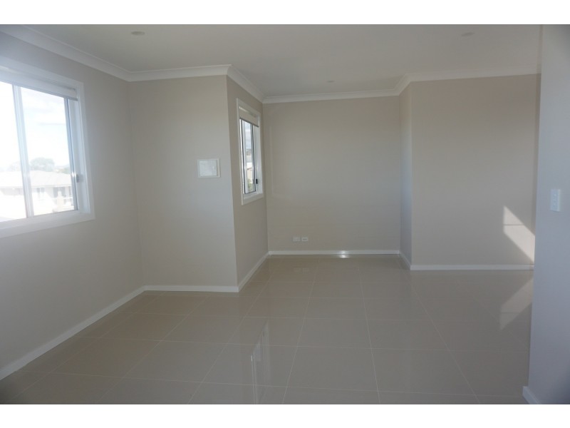 25 Brooks Terrace, Kanahooka NSW 2530