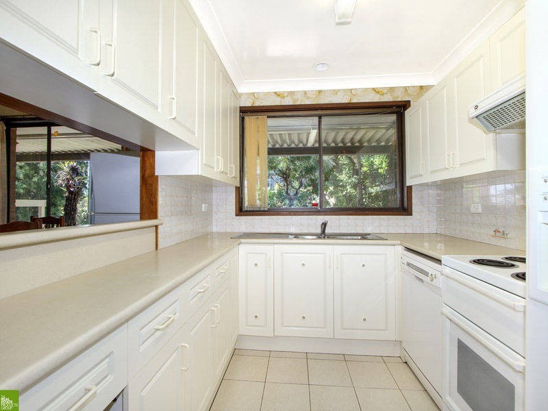 10 Stanbrook Avenue, Mount Ousley NSW 2519