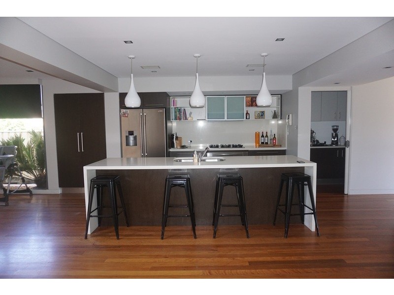 10 Valetta Street, West Wollongong NSW 2500