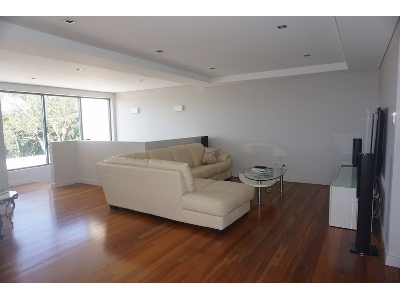 10 Valetta Street, West Wollongong NSW 2500