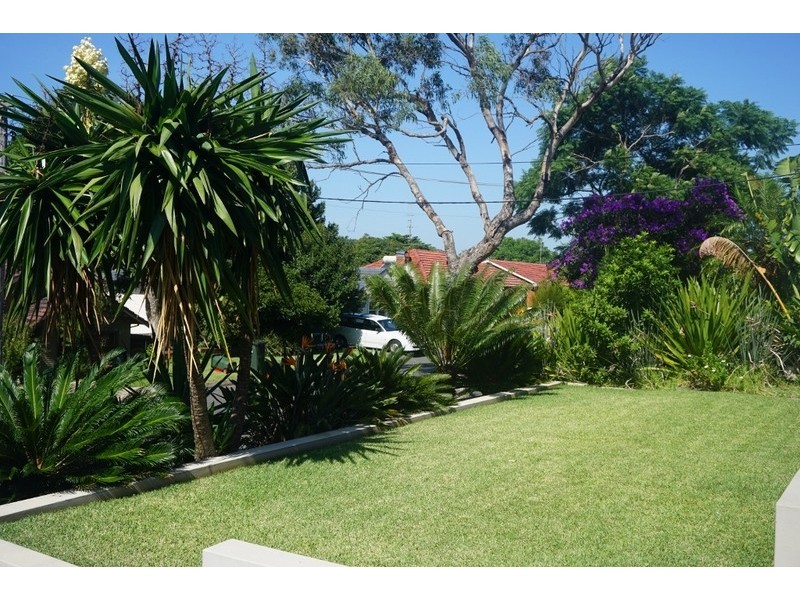 10 Valetta Street, West Wollongong NSW 2500
