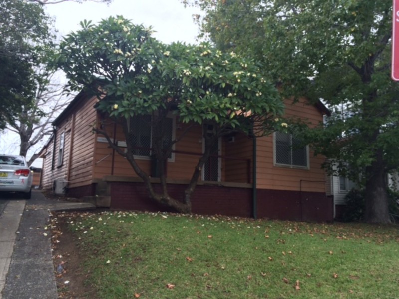 3 Urunga Parade, Wollongong NSW 2500