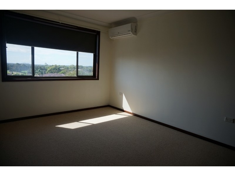 122 Landy Drive, Mount Warrigal NSW 2528