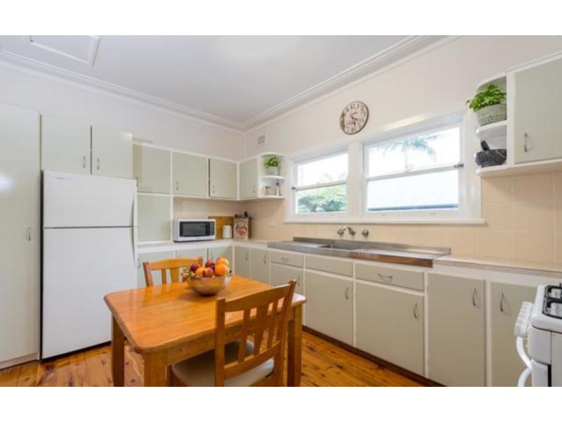 47 Albert Street, Corrimal NSW 2518