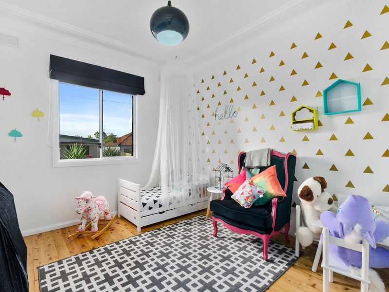 19 Fairy Avenue, Fairy Meadow NSW 2519