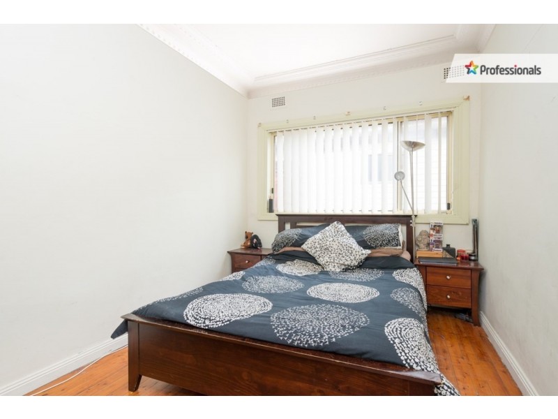 58 Lake Avenue, Cringila NSW 2502
