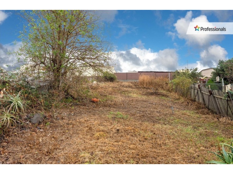 58 Lake Avenue, Cringila NSW 2502
