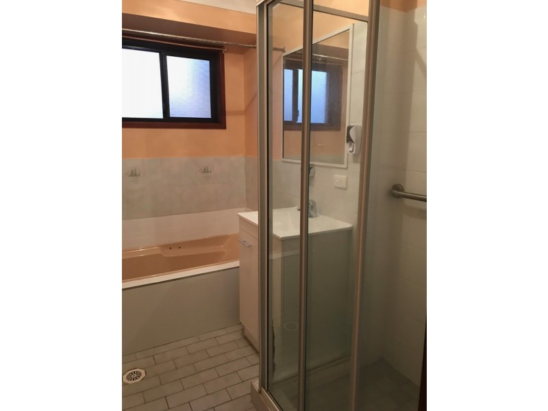 4 Blackwood Way, Albion Park Rail NSW 2527