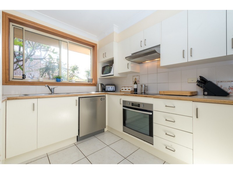 32 Fifth Avenue, Port Kembla NSW 2505