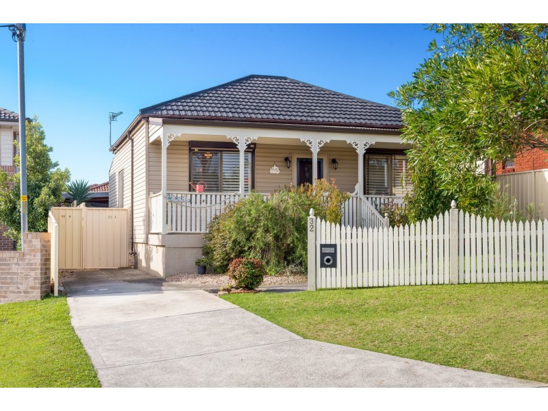 32 Fifth Avenue, Port Kembla NSW 2505