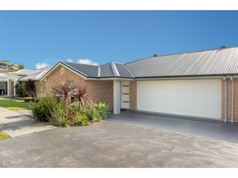 1/6 Pinnacle Way, Koonawarra NSW 2530