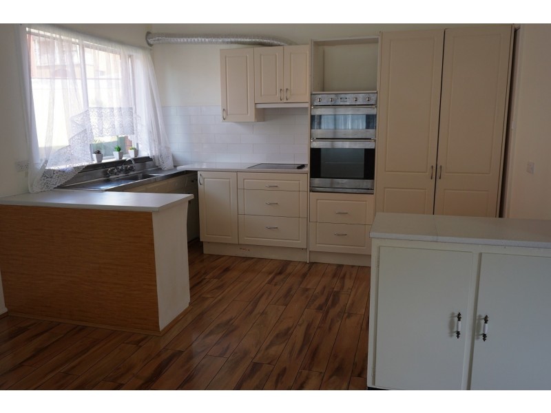 31 Ranchby Avenue, Lake Heights NSW 2502