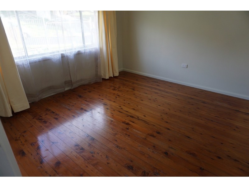 31 Ranchby Avenue, Lake Heights NSW 2502