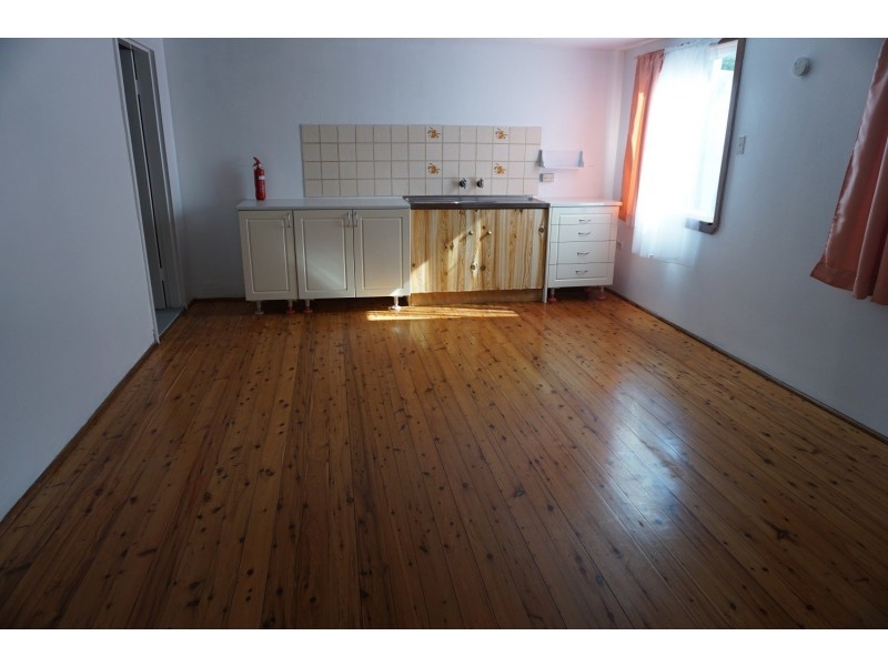 31 Ranchby Avenue, Lake Heights NSW 2502