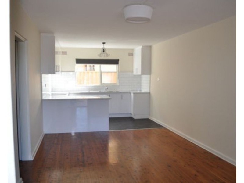 2/1 Rawlinson Avenue, Wollongong NSW 2500