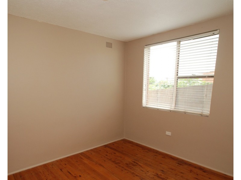 3/5 Buena Vista Avenue, Lake Heights NSW 2502