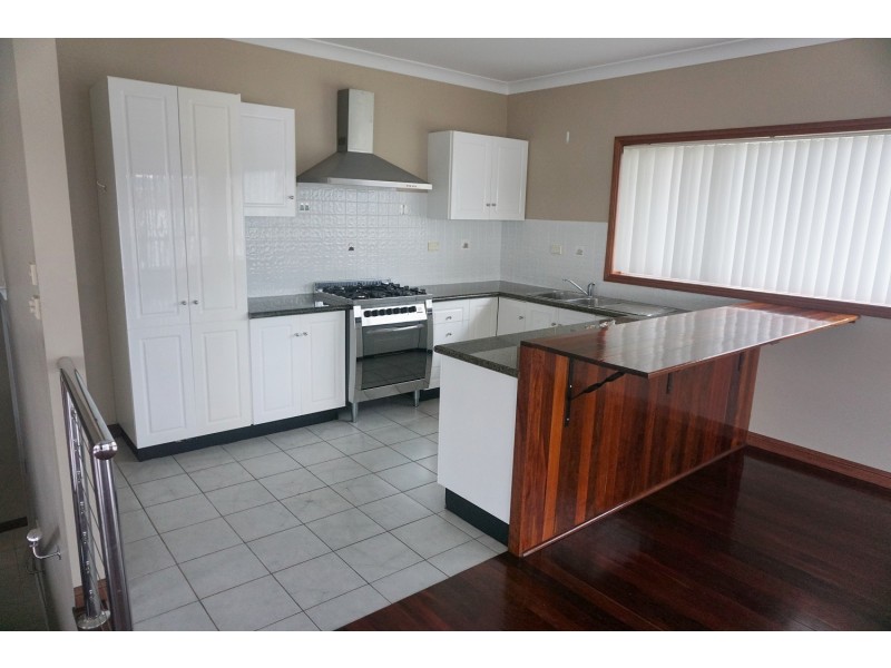 62 Lakeview Parade, Primbee NSW 2502