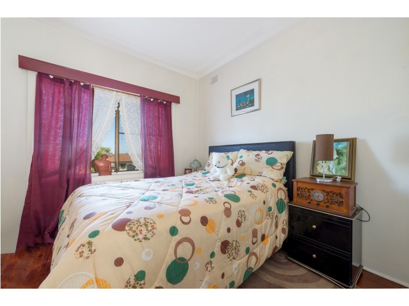 37 Bent Street, Warrawong NSW 2502