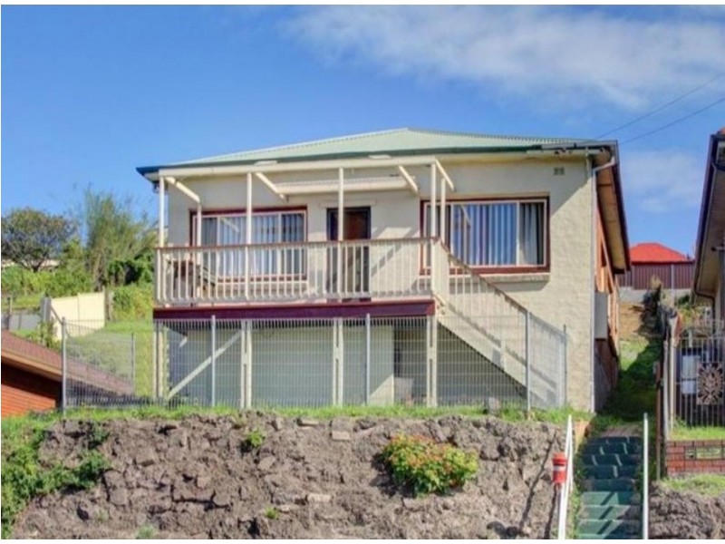 58 Lake Avenue, Cringila NSW 2502