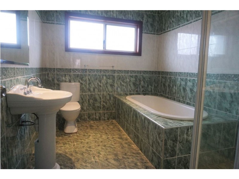 62a Lakeview Parade, Primbee NSW 2502