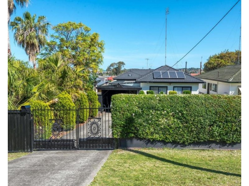 37 Bent Street, Warrawong NSW 2502