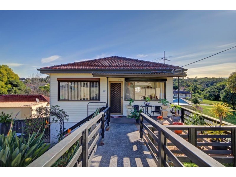 136 Lake Avenue, Cringila NSW 2502